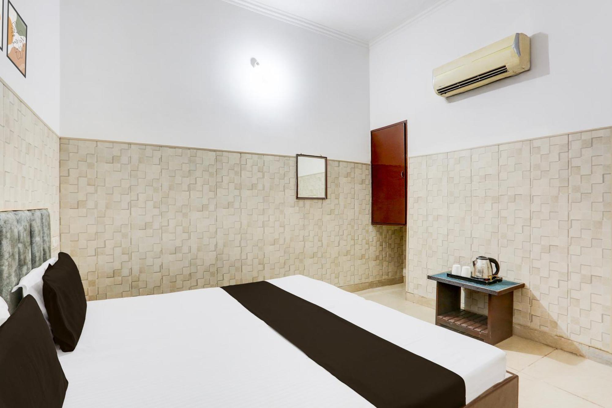 Hotel O Vk Palace Агра Экстерьер фото